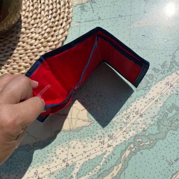 Vintage 1993 Montreal Canadiens NHL Graphic Wallet - Picture 5 of 5